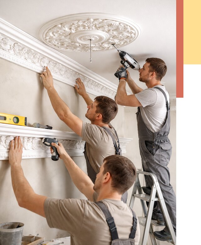 Монтаж лепнины на потолок в Костомукше от 3265 руб. быстро и недорого | ОТДЕЛОЧНИК-Ктм